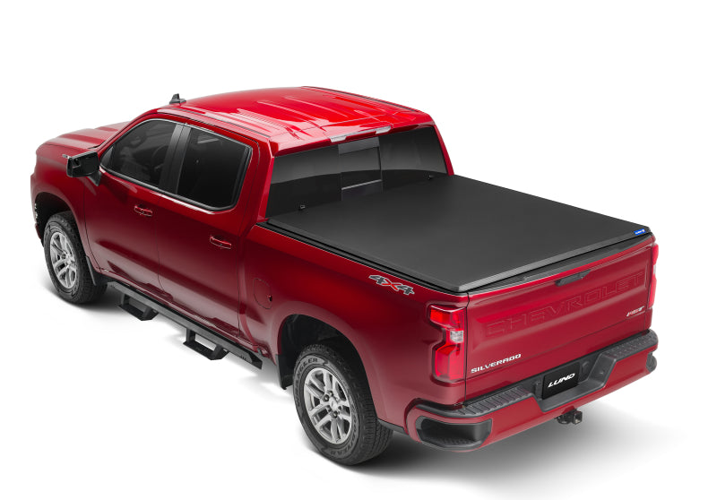 Lund 07-13 Chevy Silverado 1500 Fleetside (6.6ft. Bed) Hard Fold Tonneau Cover - Black