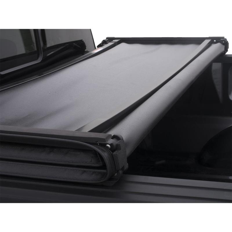 Lund 14-17 Chevy Silverado 1500 (8ft. Bed) Genesis Tri-Fold Tonneau Cover - Black