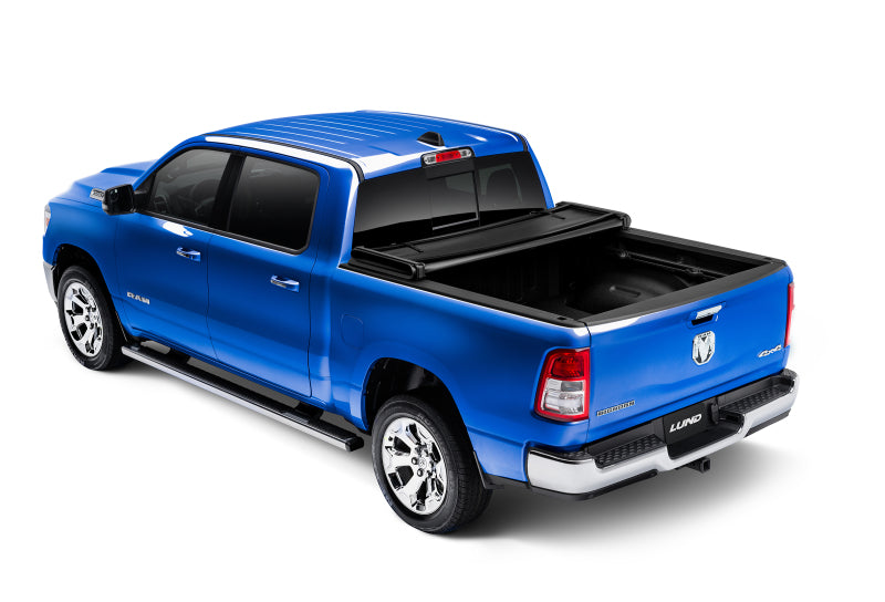 Lund 02-17 Dodge Ram 1500 (5.5ft. Bed) Genesis Elite Tri-Fold Tonneau Cover - Black