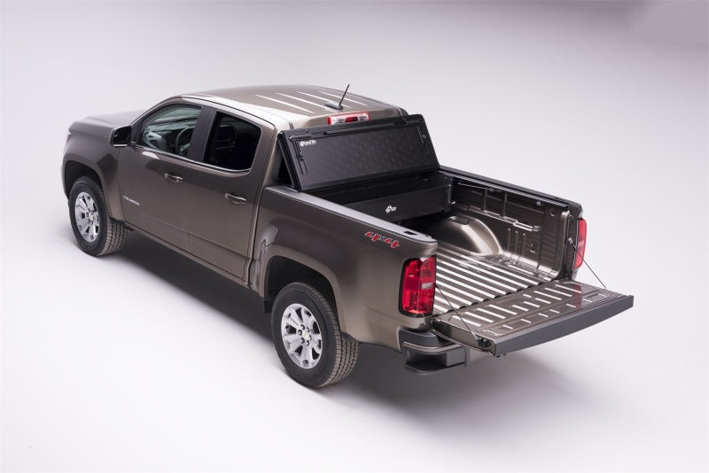 BAK 15-20 Chevy Colorado/GMC Canyon 5ft Bed BAKFlip G2