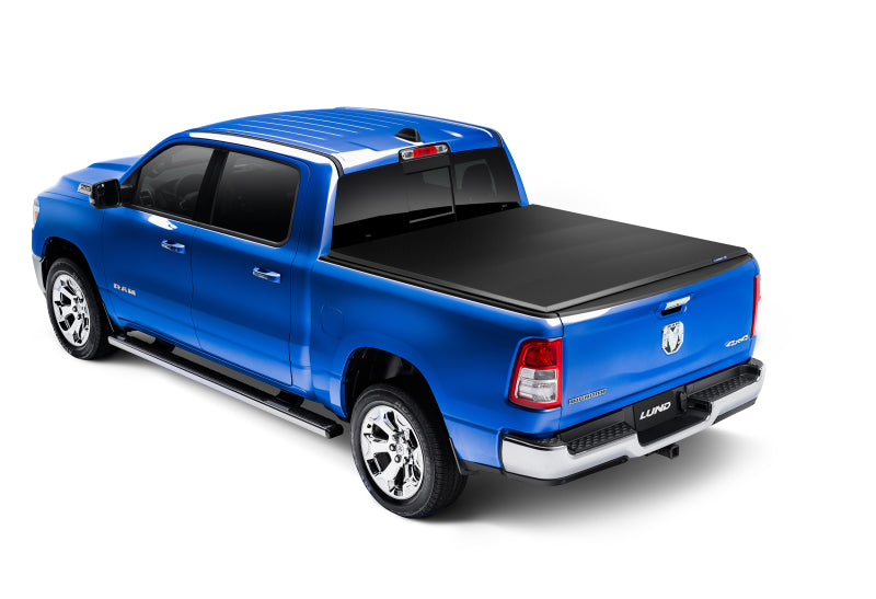 Lund 19-23 RAM 1500 (5.5ft Bed w/o RamBox Cargo Mgmt) Genesis Tri-Fold Tonneau Cover - Black